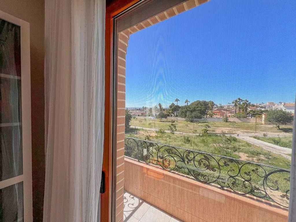 Balcon - Luxury Villa with Pool in Ciudad Quesada