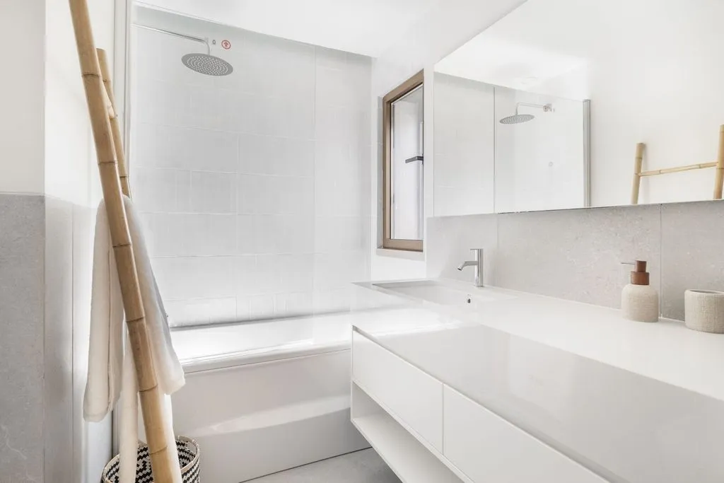 Luxury Apartment with Pool in Lisbon