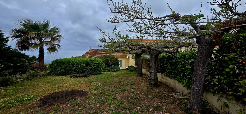 Aed - Villa Flat with Garden, 30m from Beach, Abbartello