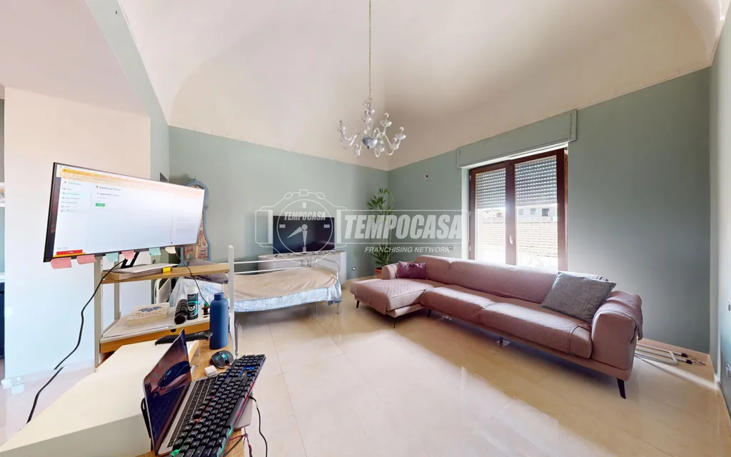 Elutuba - Duplex with Private Parking in Aversa