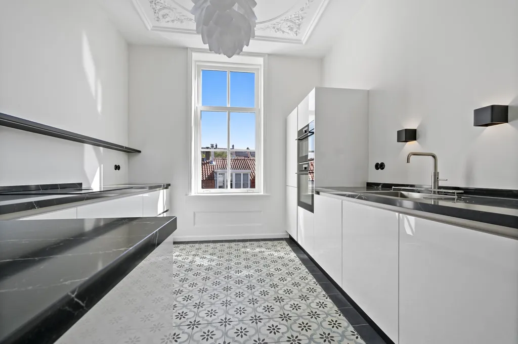 Cuisine - Luxury Apartment with Garden in Den Haag