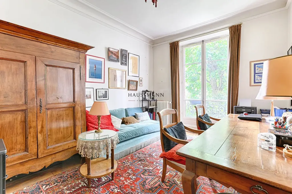 Elutuba - Flat with Garden View in Paris 9th