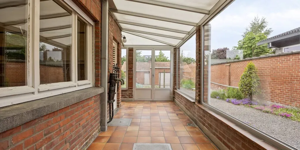 Terrass - Half-Open House with Garden in Izegem