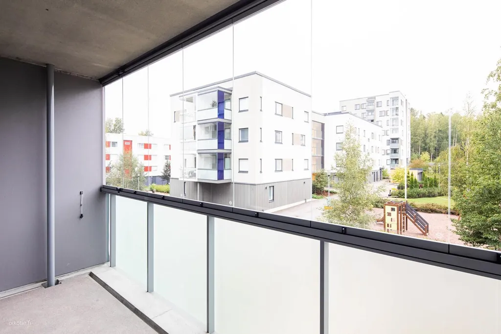 Rõdu - Spacious Flat with Balcony in Simonkylä