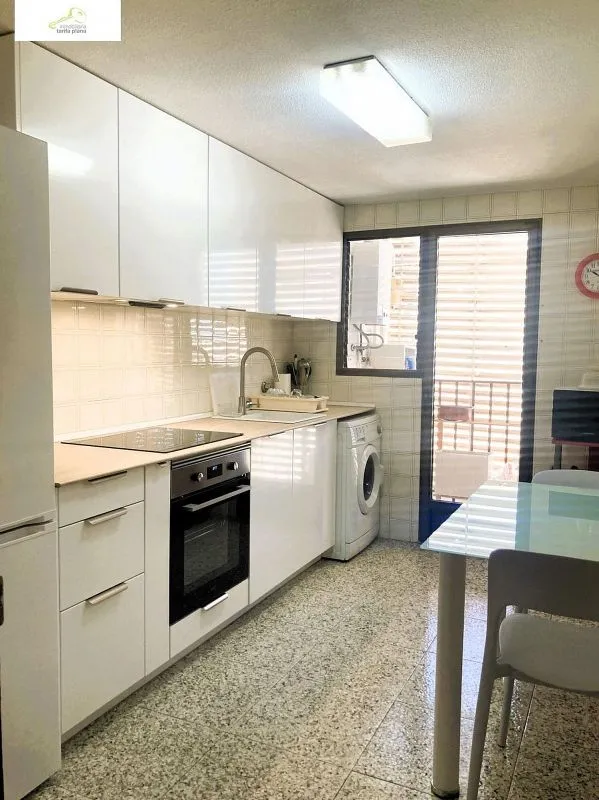 Cuisine - Fully Furnished Flat with Garden in Benimaclet