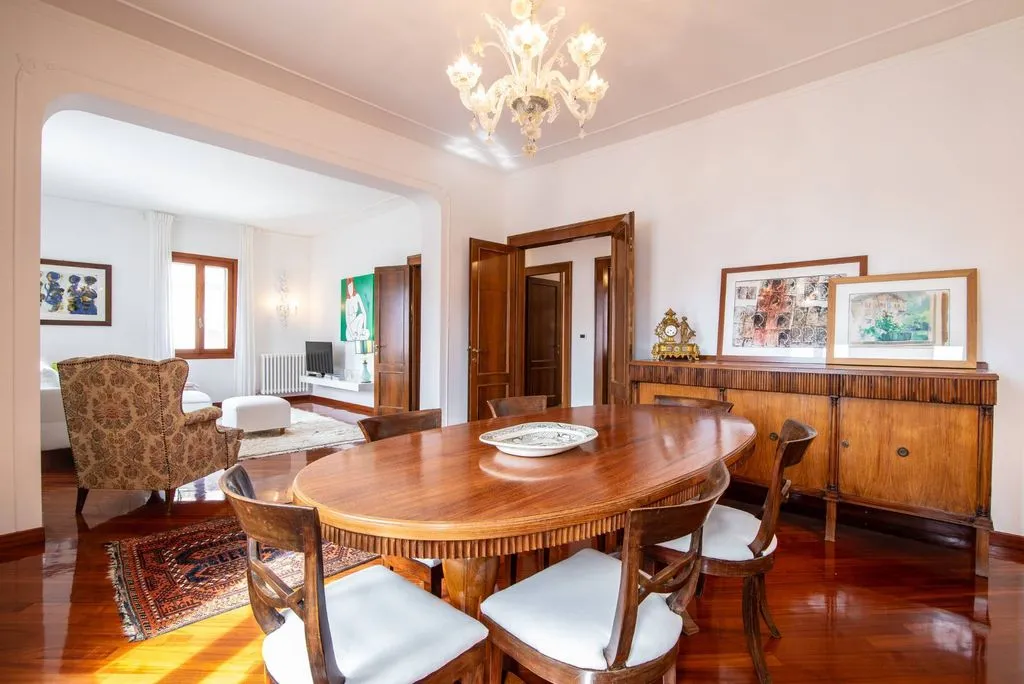 Dining Room - Luxury Penthouse with Terrace in Venice