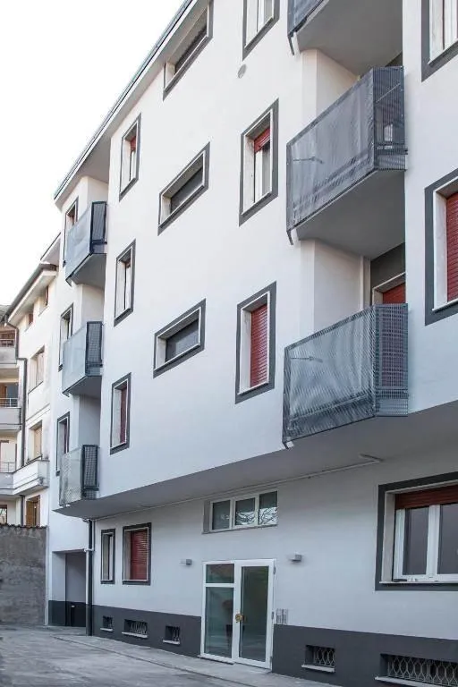Extérieur - Rearranged Apartment with Balcony in Legnano