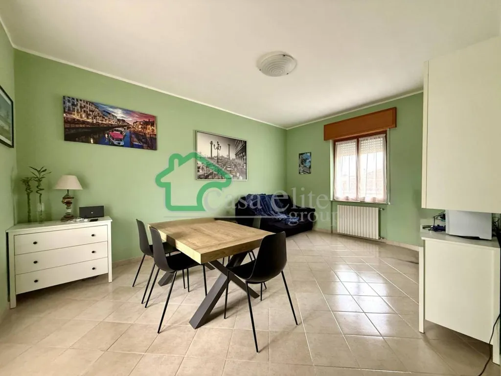Salle à manger - Bifamiliar Villa with Private Garden in Secugnago
