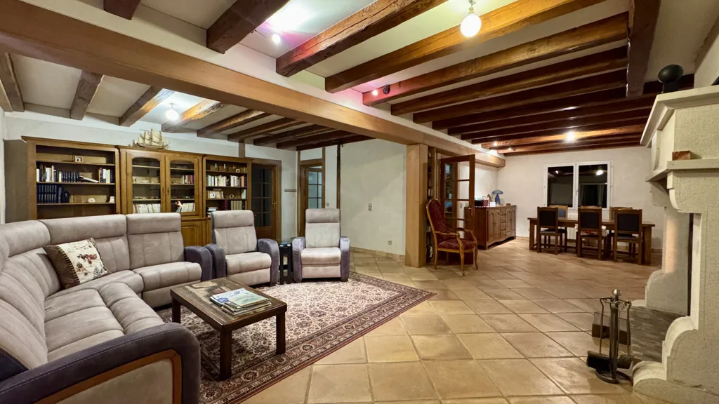 Elutuba - Villa with Panoramic View and Spa in Avallon