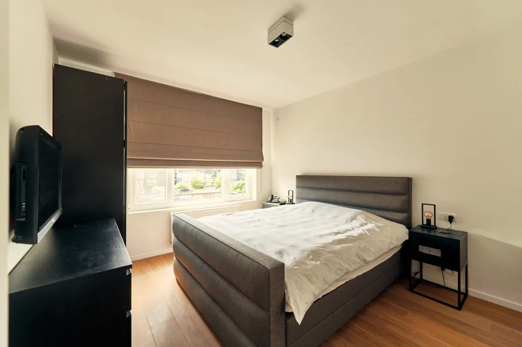 Magamistoad - Renovated Corner Apartment with Terrace in Antwerp