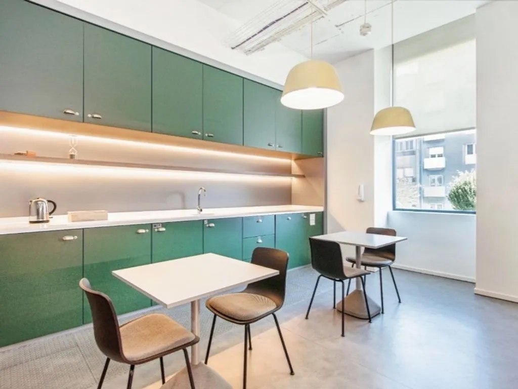 Bureau - Luxury Office with Gym in Braga