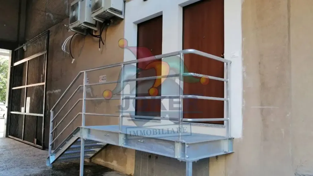 Pièces - Rented Duplex in Industrial Complex, Milan