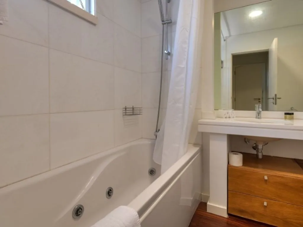 Vannitoad - Luxury Semidetached House with Pool in Funchal