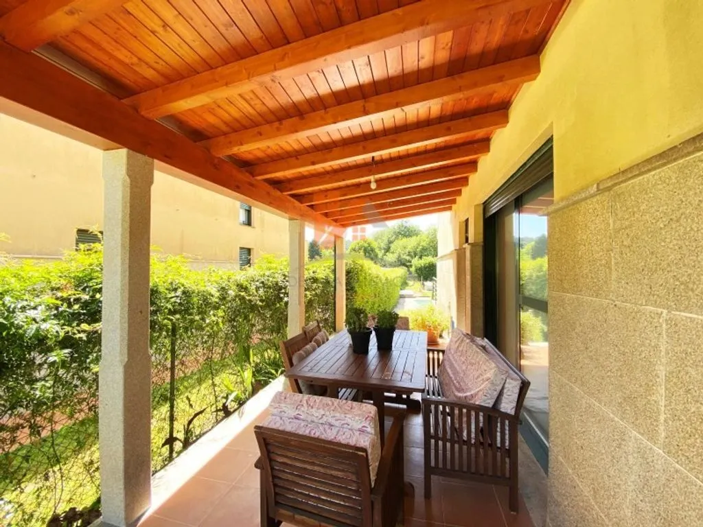 Terrass - Chalet with Pool in Luou, Teo