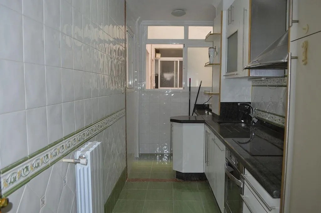 Köök - Amueblated Flat with Balcony in Granada