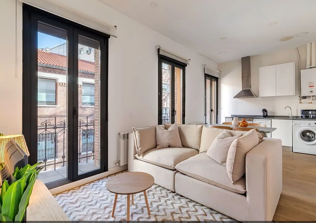 Living Room - Furnished Flat with AC in Chamartín, Madrid