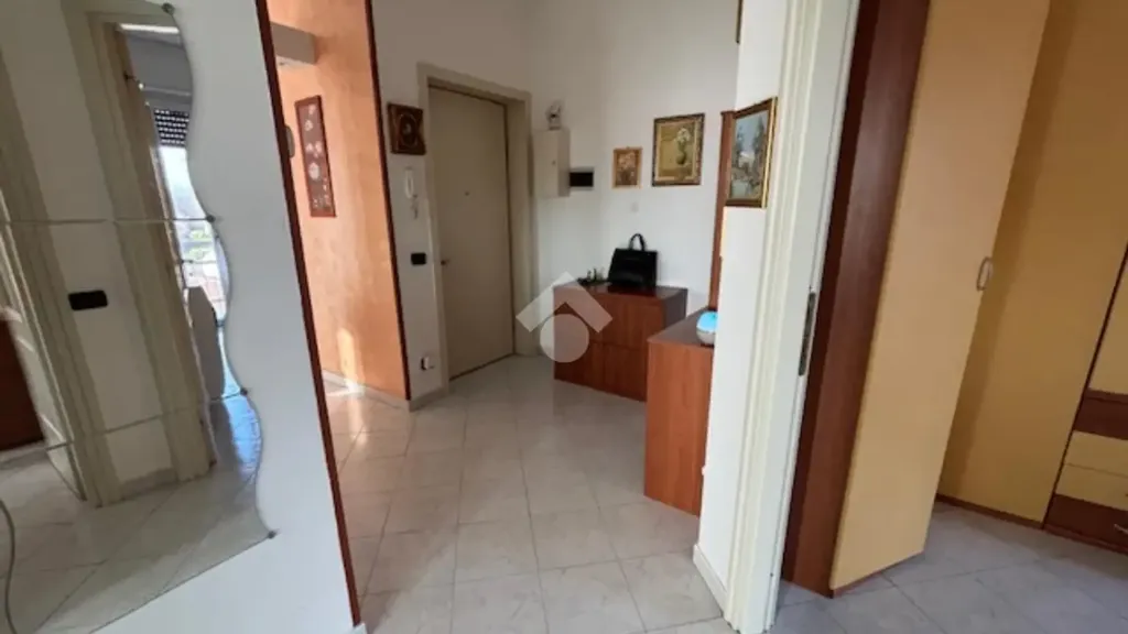 hallway_entrance