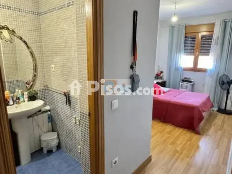 Vannitoad - Modern Flat with Balcony in Yuncler