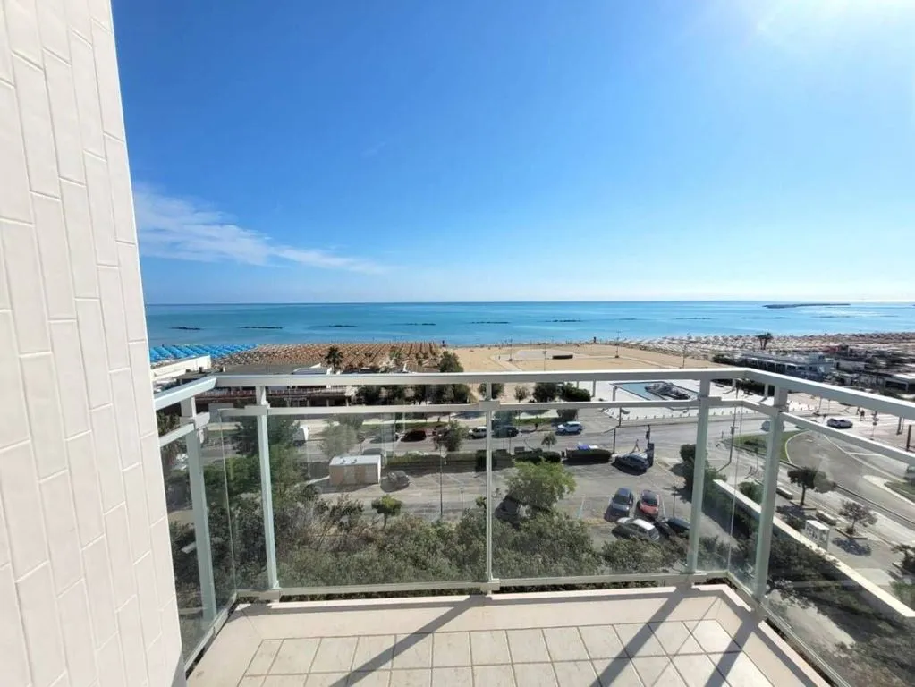Balcon - Luxury Seafront Flat in Pescara