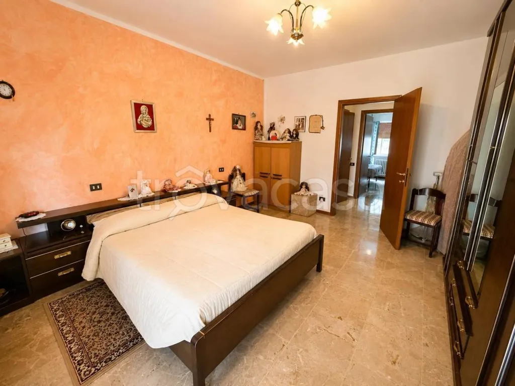 Chambres - Apartment with Balcony in Monte Marenzo