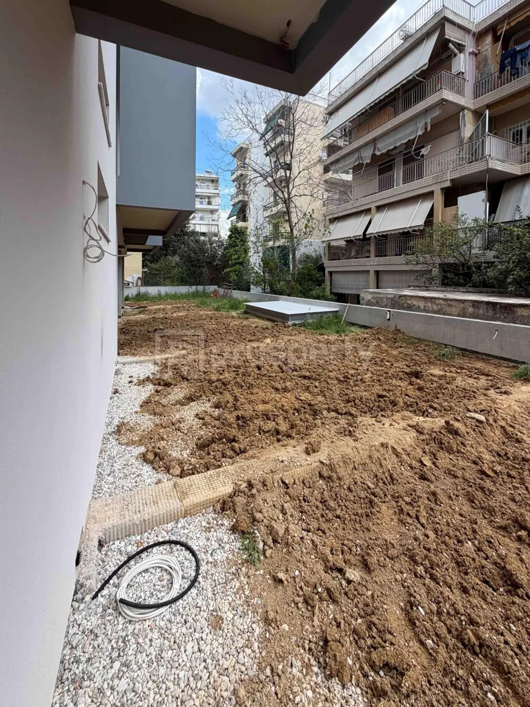 Jardin - Newly Built Apartment with Green View in Pefki