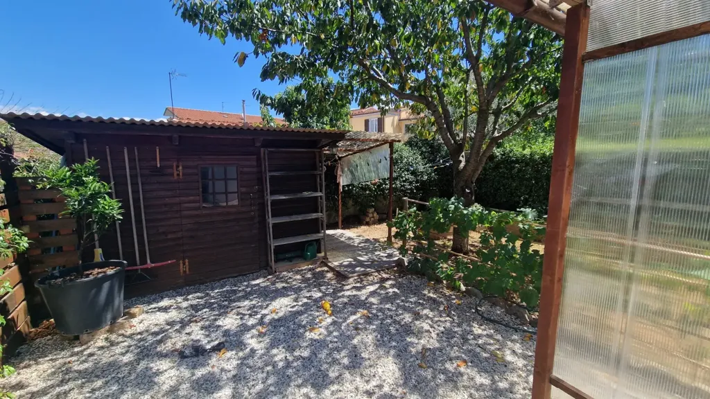Jardin - Quadrilocale with Private Garden in Sarzana