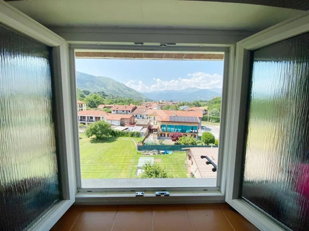 Toad - Mansard Flat with Panoramic View in Cafasse