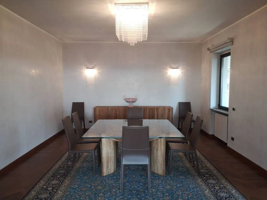 Salle à manger - Luxury Villa with Pool in Brescia