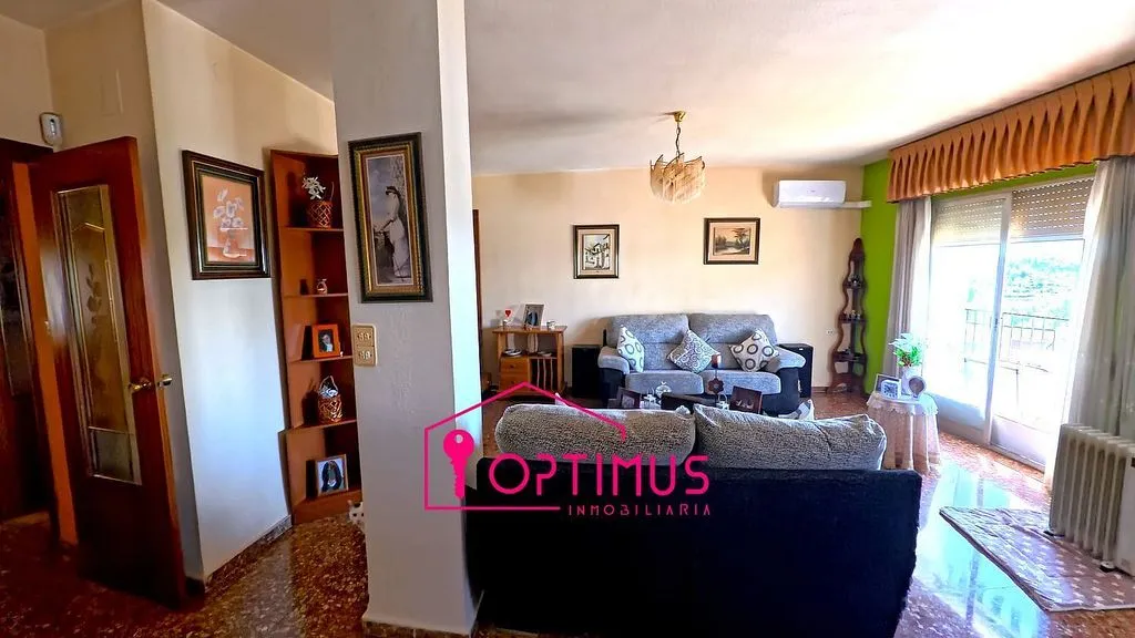 Séjour - Duplex with Terrace and Garage in Segorbe