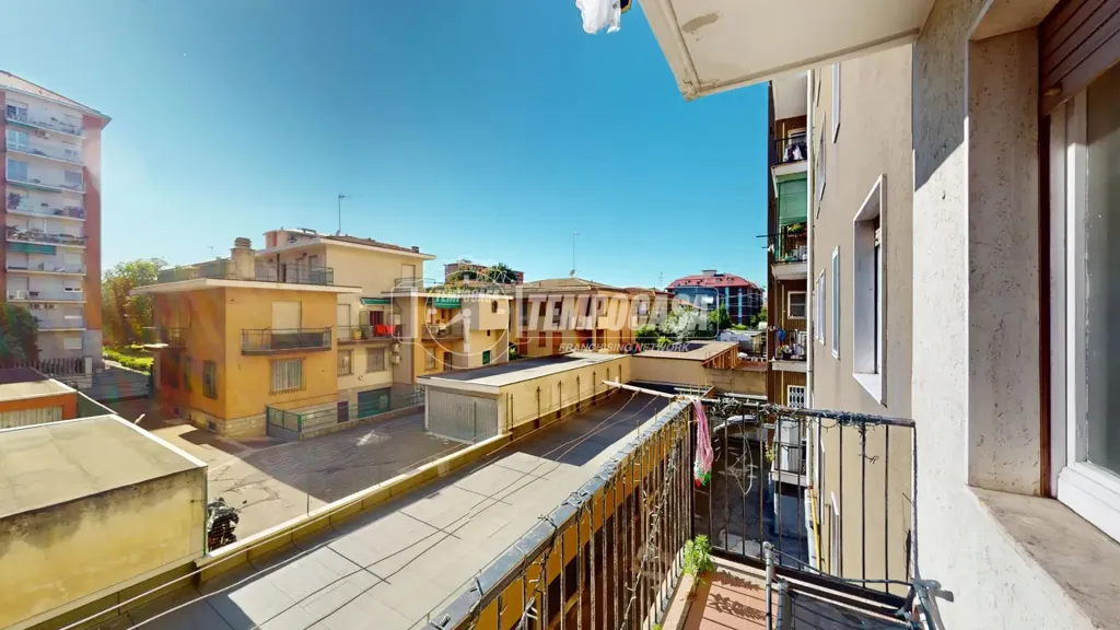 Rõdu - Studio Flat with Balcony in Cinisello Balsamo