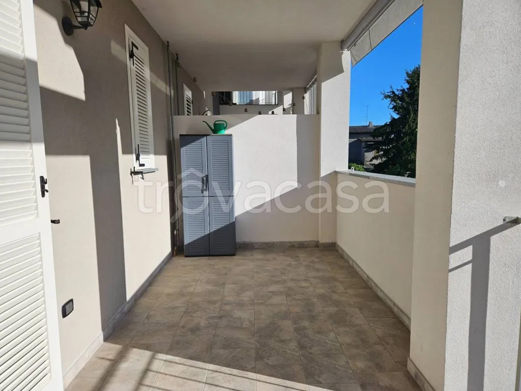 Terrazza - Modern Terraced Villa with Private Garden in Oleggio