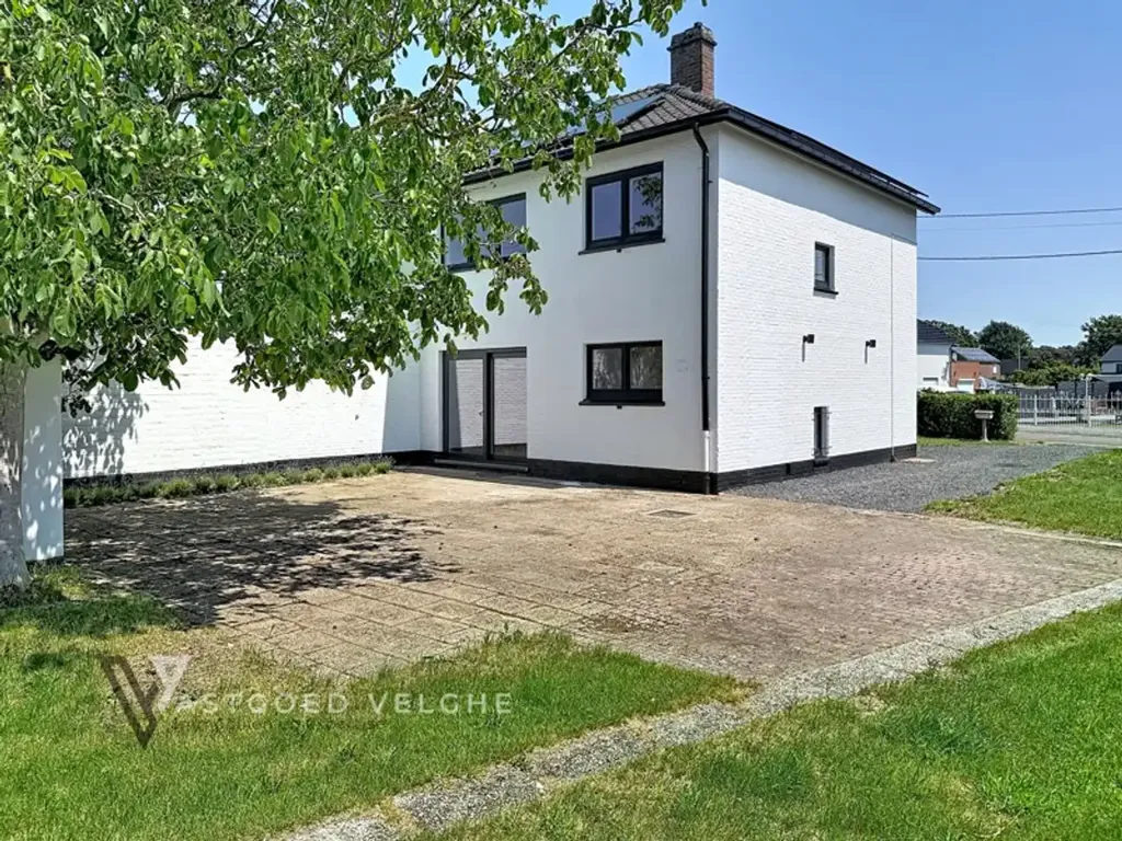 Extérieur - Vernieuwbouwwoning avec EPC A sur Grand Perceau à 10 Ares