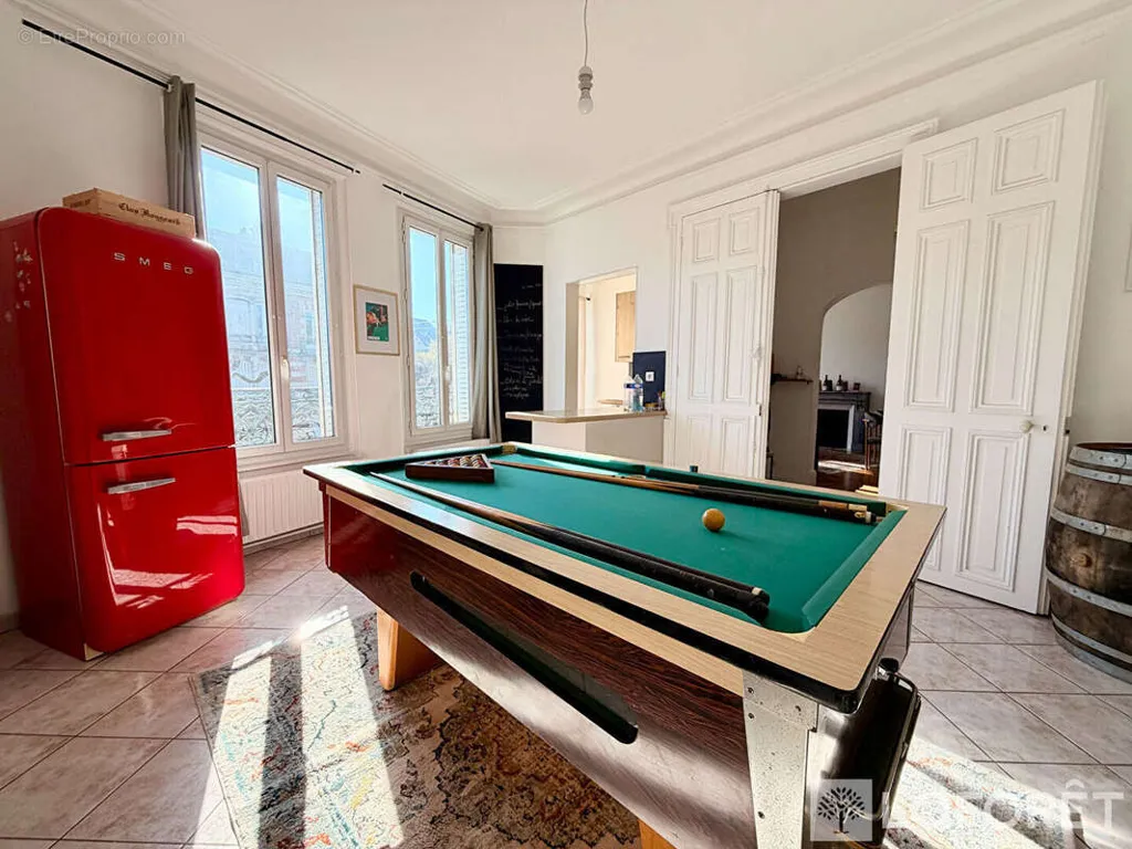 leisure_room
