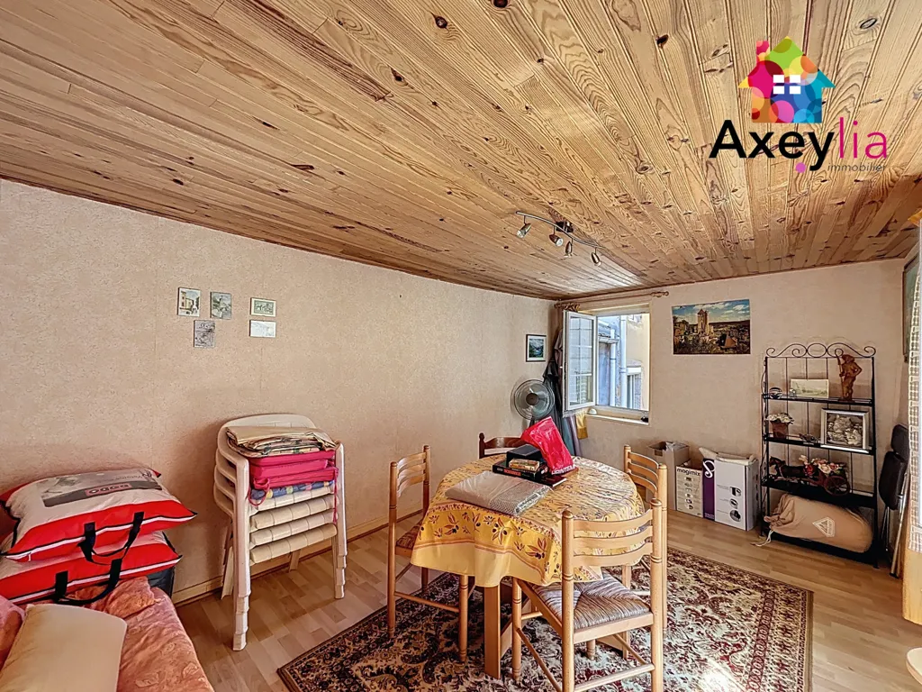 Salle à manger - Maison de Bourg avec Terrain et Dépendances à Renaison