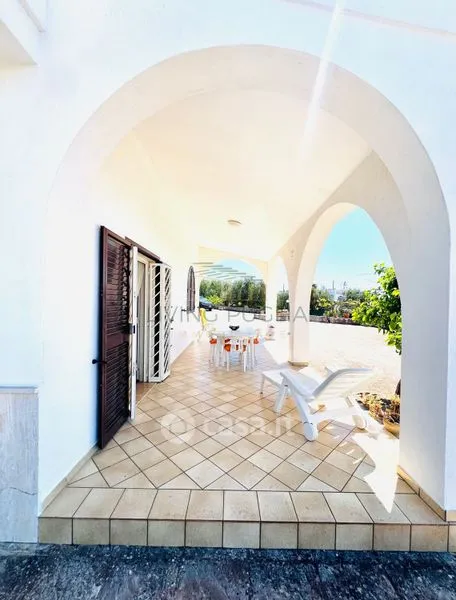 Terrass - Villa with Trulli near Ostuni