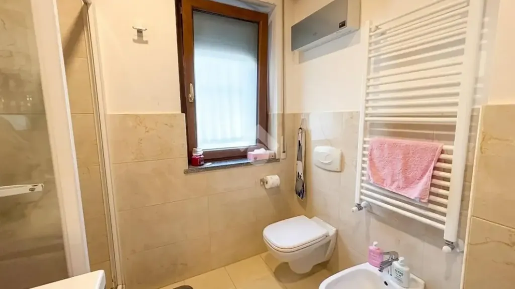 Vannitoad - Semi-Independent Apartment with Veranda in Lissone