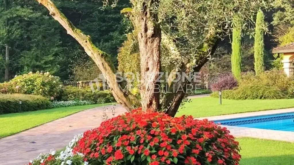 Aed - Prestigious Villa with Pool in Alzano Lombardo