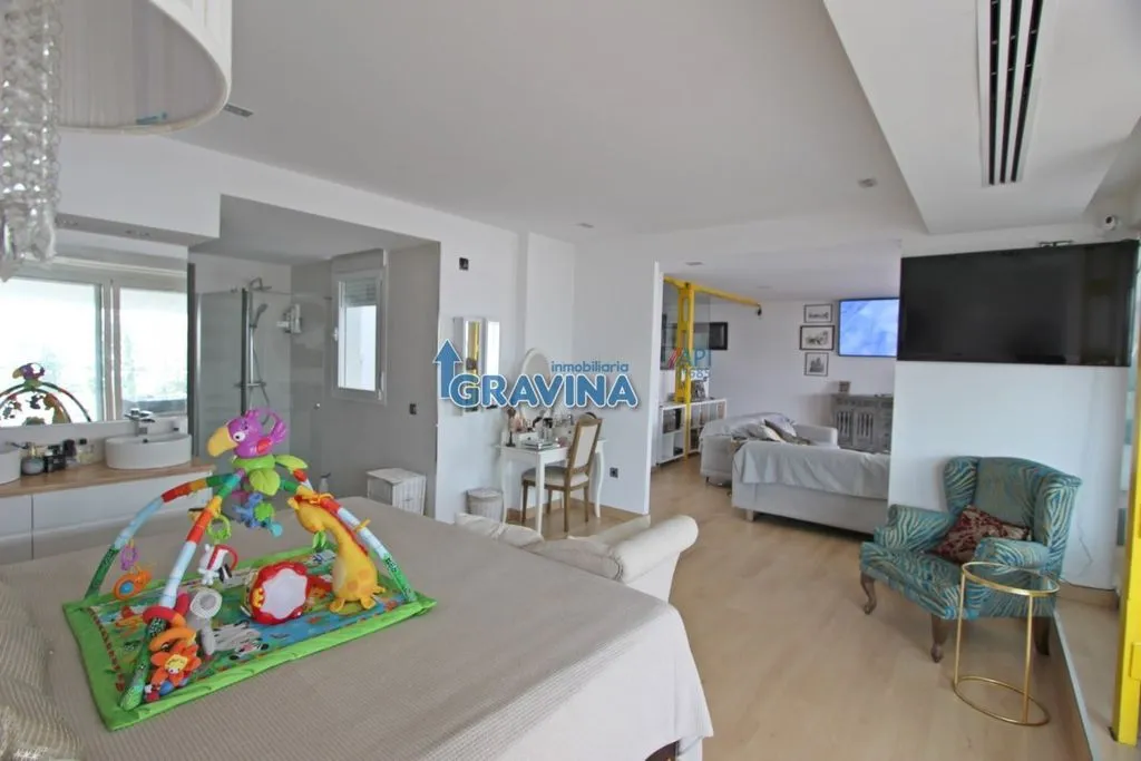 Chambres - Bright Penthouse with Terrace in Seville