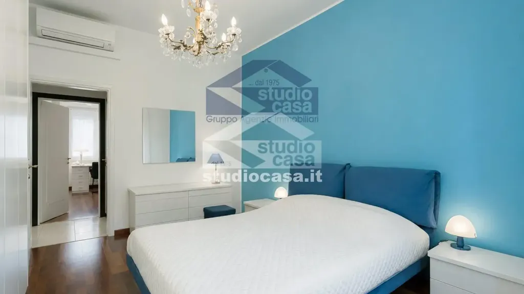 Chambres - Rearranged Apartment with Terrace in Milan