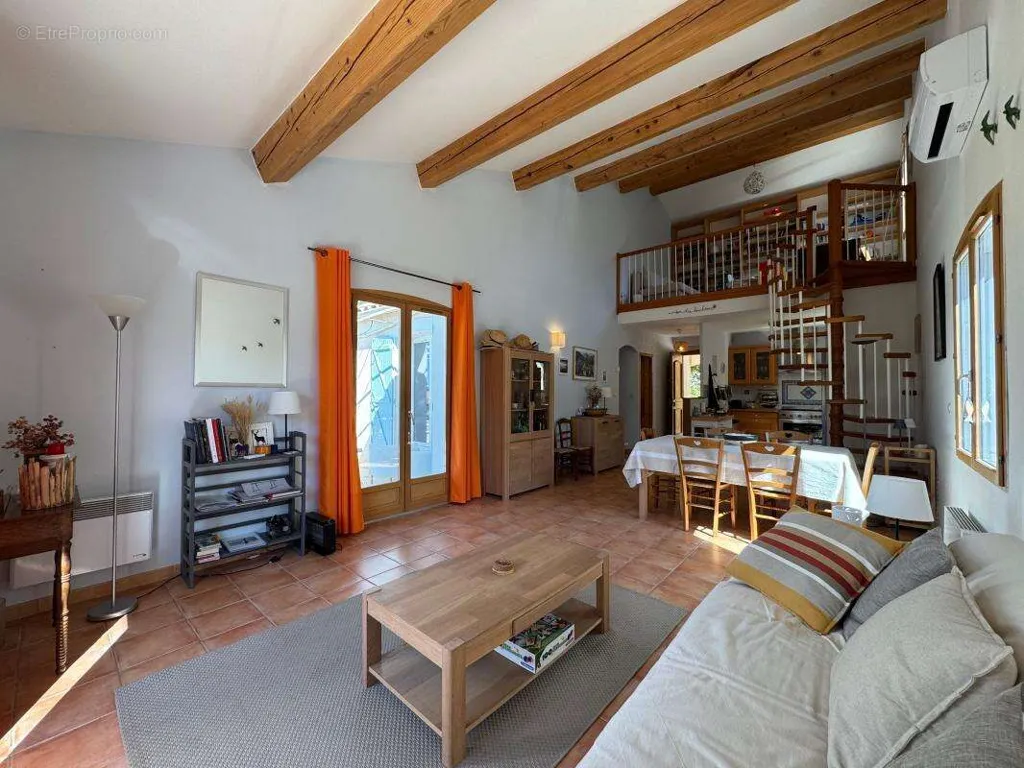 4-room house in Campagnan