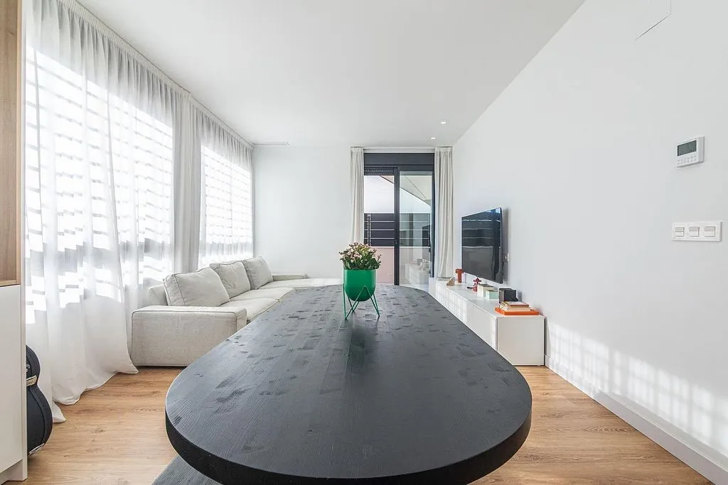 Dining Room - Semi-New Flat with Pool in El Travaló, Elche