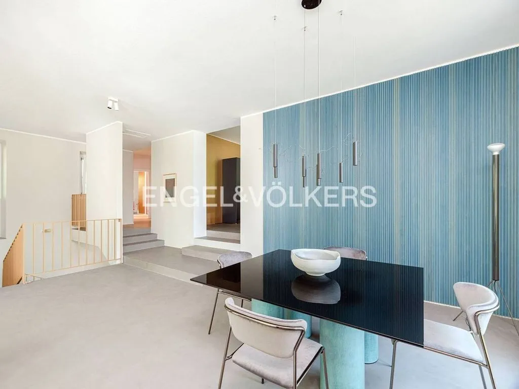 Dining Room - Luxury Villa with Panoramic Views in Erba