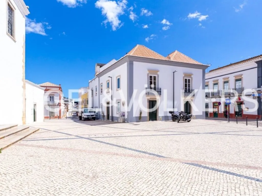 Luxury Villa with Terrace in Faro