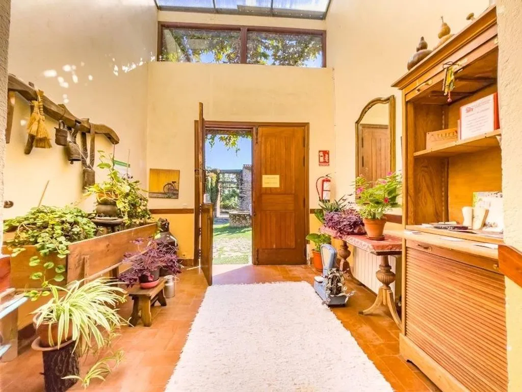 Esik - Luxury Farmhouse with Pool in Casar de Cáceres