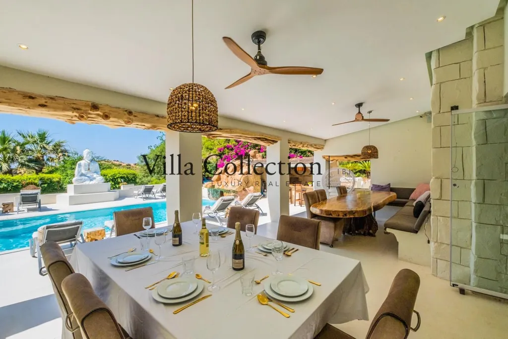 Piscine - Luxury Villa with Sea View in Cap Martinet
