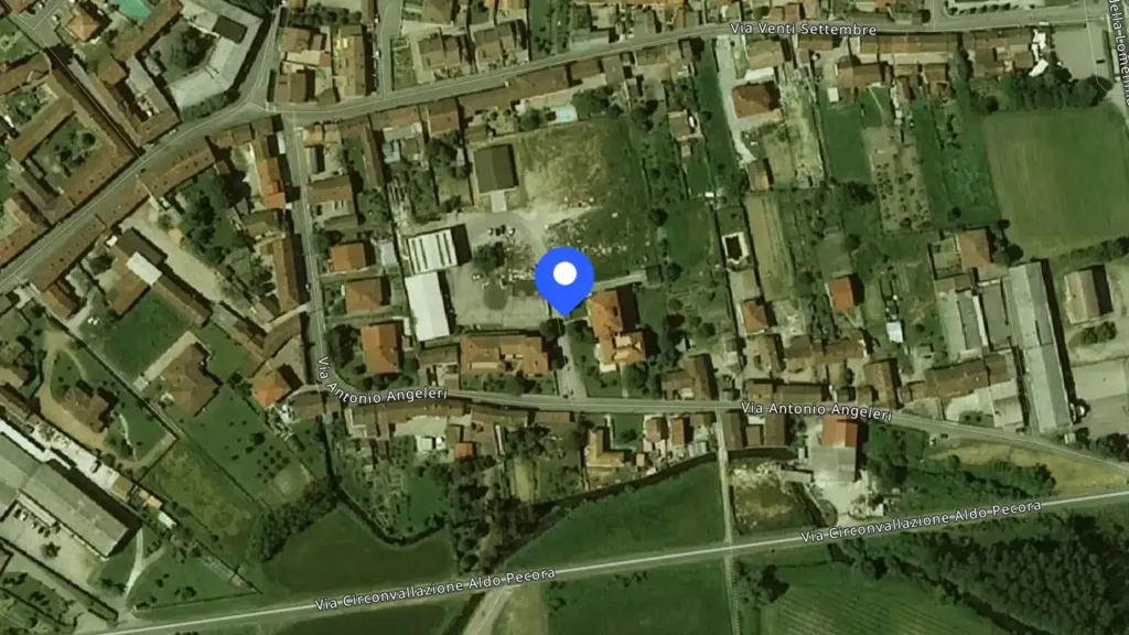 Apartment with Balcony in Pieve Del Cairo
