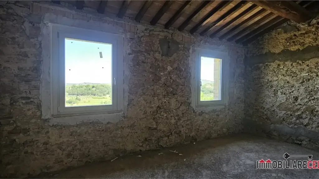 Pièces - Rustic Villa with Panoramic Views in Poggibonsi