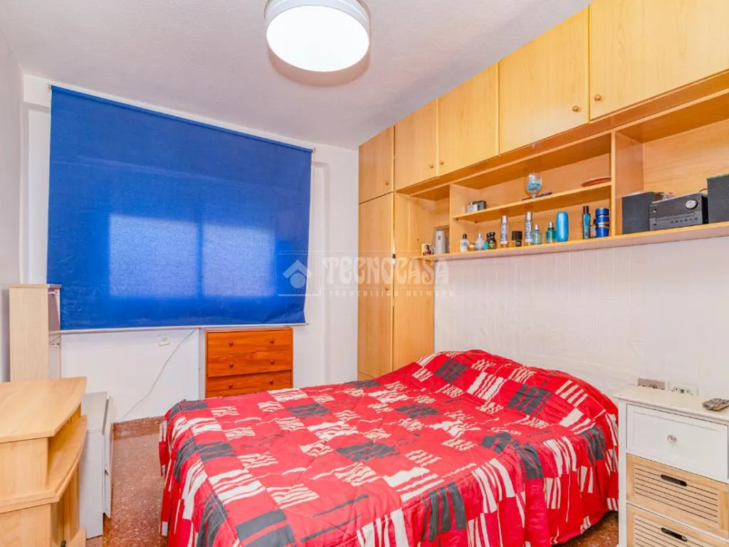 Chambres - Four-Bedroom Flat with Terrace in Cartuja