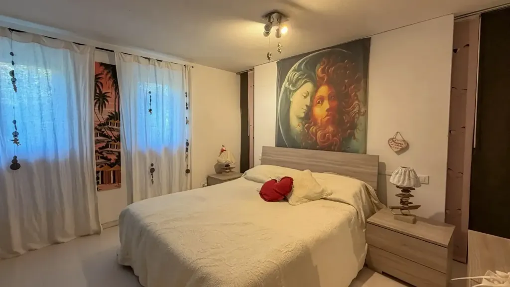 Bedrooms - Detached Villa with Dual Apartments in Massarosa