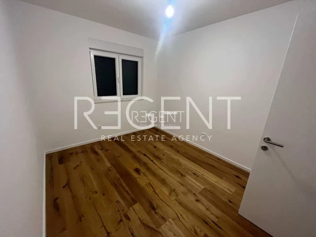 Toad - Luxury Apartment with Pool in Sukosan, Zadar
